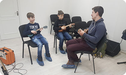 Уроки гитары для ребенка 5 лет